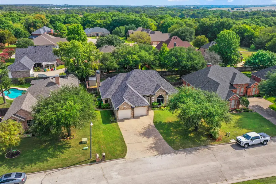 904 Wheeler Creek Drive, Gainesville, TX 76240 - Image #3