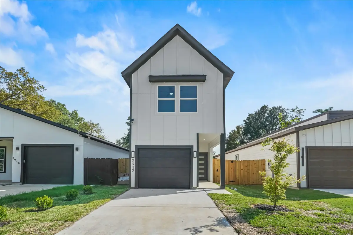 2912 Brigham Lane, Dallas, TX 75215 - Image #1