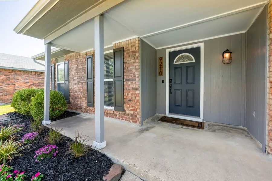 9210 Linda Vista Drive, Rowlett, TX 75088 - Image #3