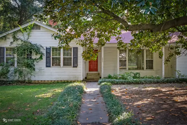 223 W Virginia Avenue, Vivian, LA 71082