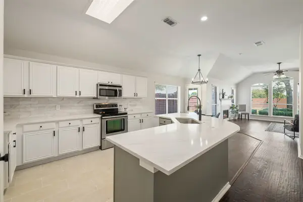 1253 Hershey Lane, Lewisville, TX 75077