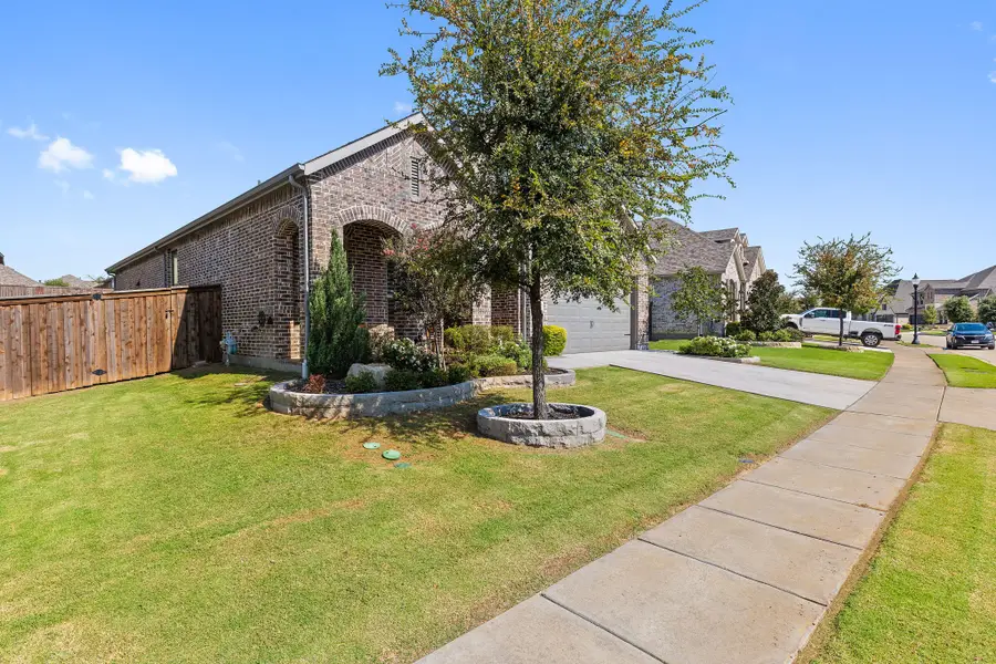 1113 Bluestem Drive, Aubrey, TX 76227 - Image #3