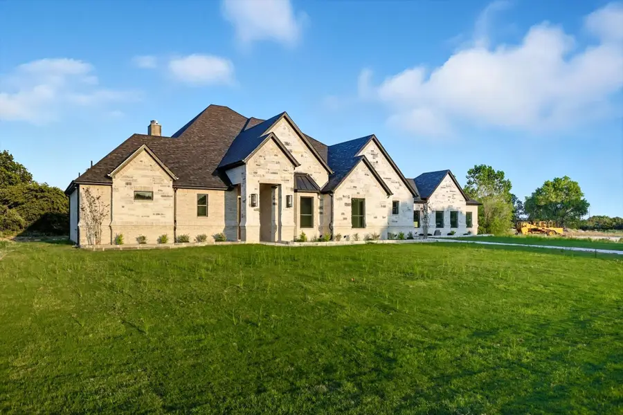 2061 Glenhollow Drive, Weatherford, TX 76088 - Image #3