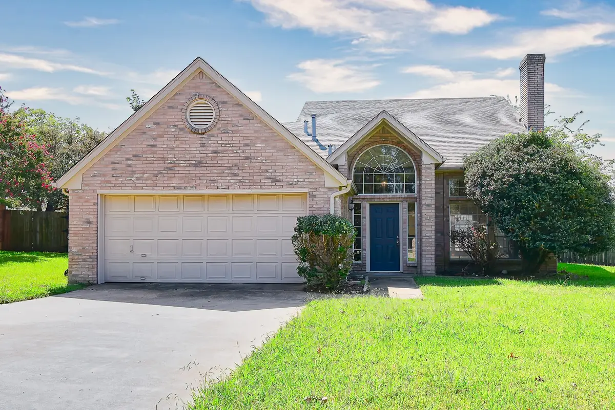 517 Highland Oaks Drive, Greenville, TX 75402 - Image #1