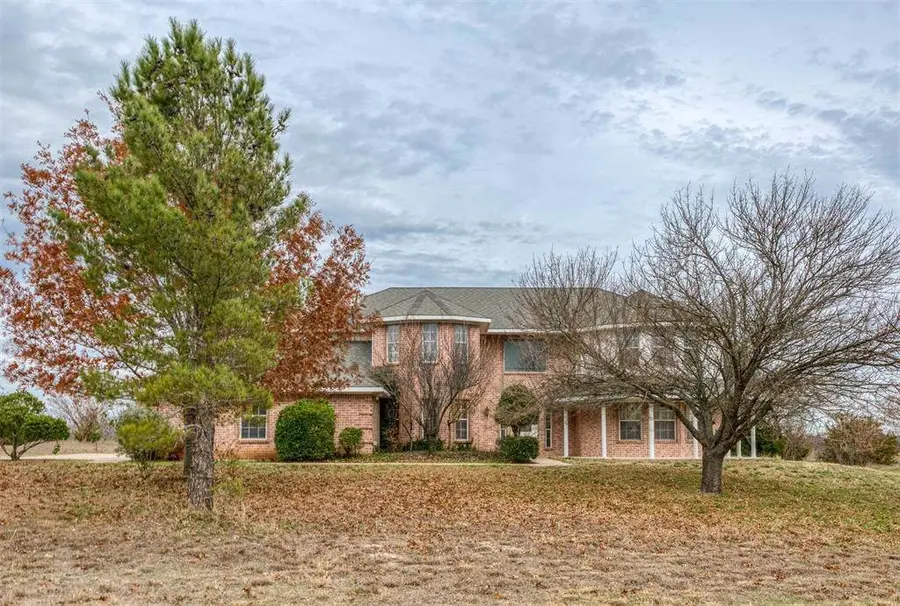 153 S Oak Branch Road, Waxahachie, TX 75167 - Image #2