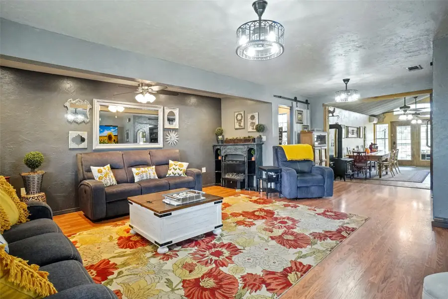 2182 Sunflower Road, Paradise, TX 76073 - Image #3