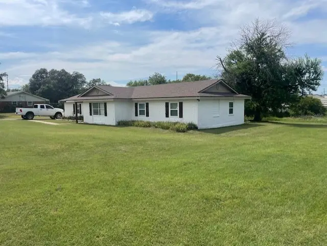 130 Castleman Circle, Hewitt, TX 76643 - Image #2