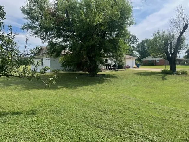 130 Castleman Circle, Hewitt, TX 76643 - Image #3