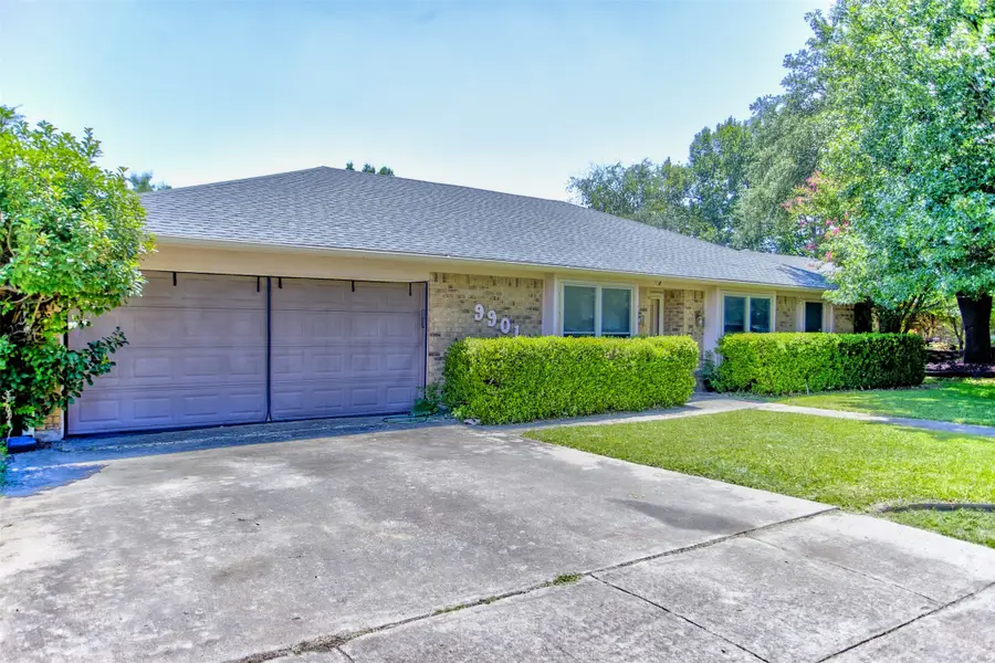 9901 Ivy Leaf Lane, Fort Worth, TX 76108 - Image #3