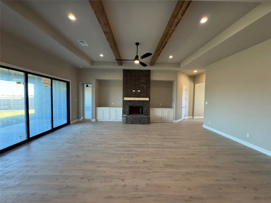 136 Grey Wolf, Godley, TX 76044 - Image #2