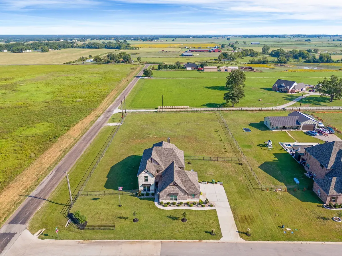 701 Olivia Lane, Collinsville, TX 76233 - Image #1