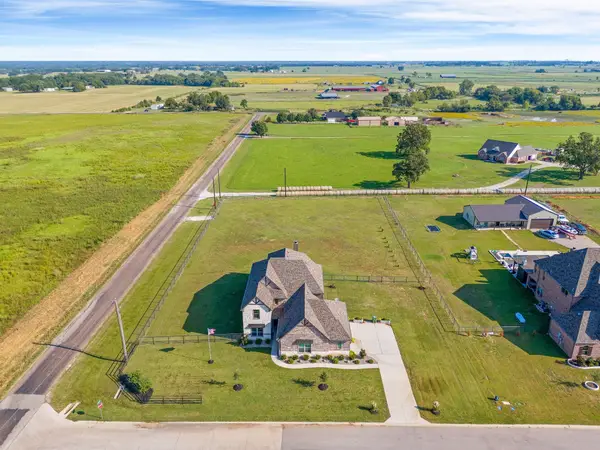 701 Olivia Lane, Collinsville, TX 76233