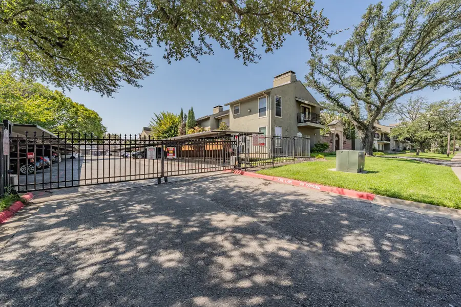 5816 Birchbrook Drive #124, Dallas, TX 75206 - Image #3