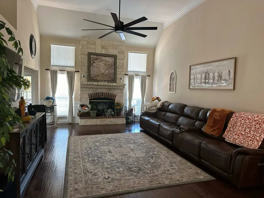 1052 Greenbriar Trail, Holly Lake Ranch, TX 75765 - Image #2