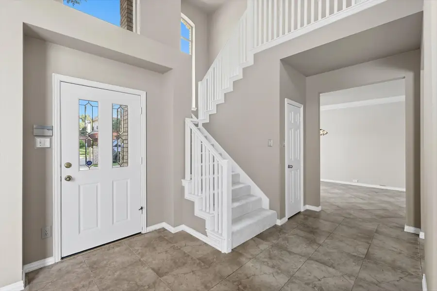 17912 Benchmark Drive, Dallas, TX 75252 - Image #2