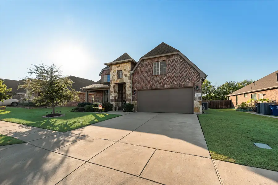 3703 Stampede Drive, Sachse, TX 75048 - Image #2