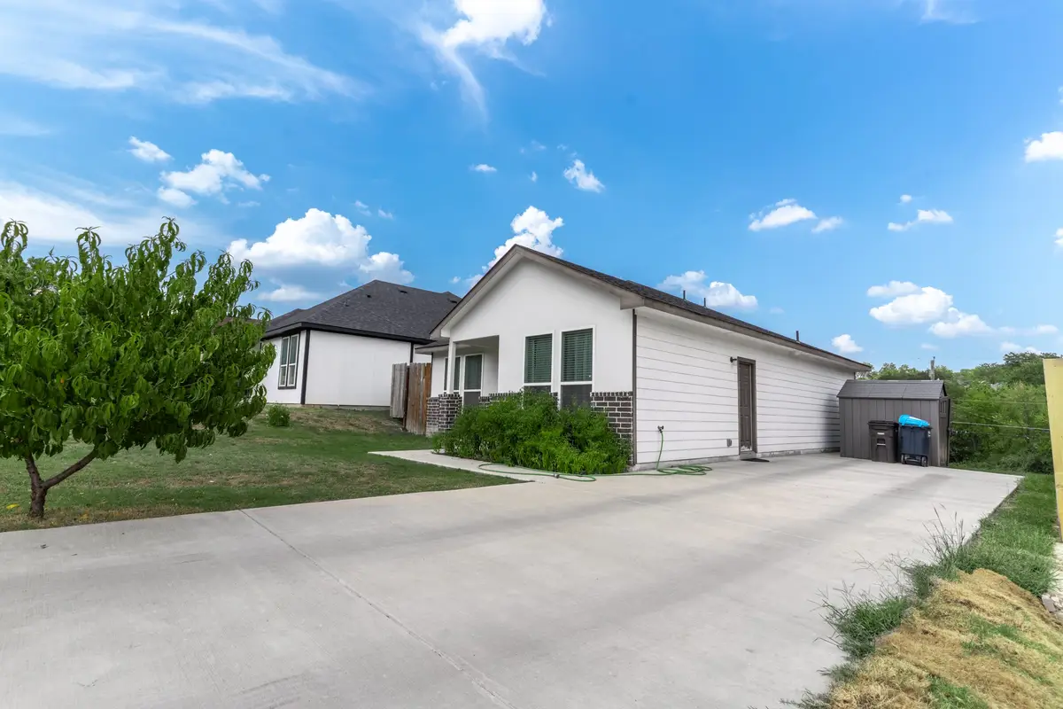 2808 17th Street, Fort Worth, TX 76106 - Image #1