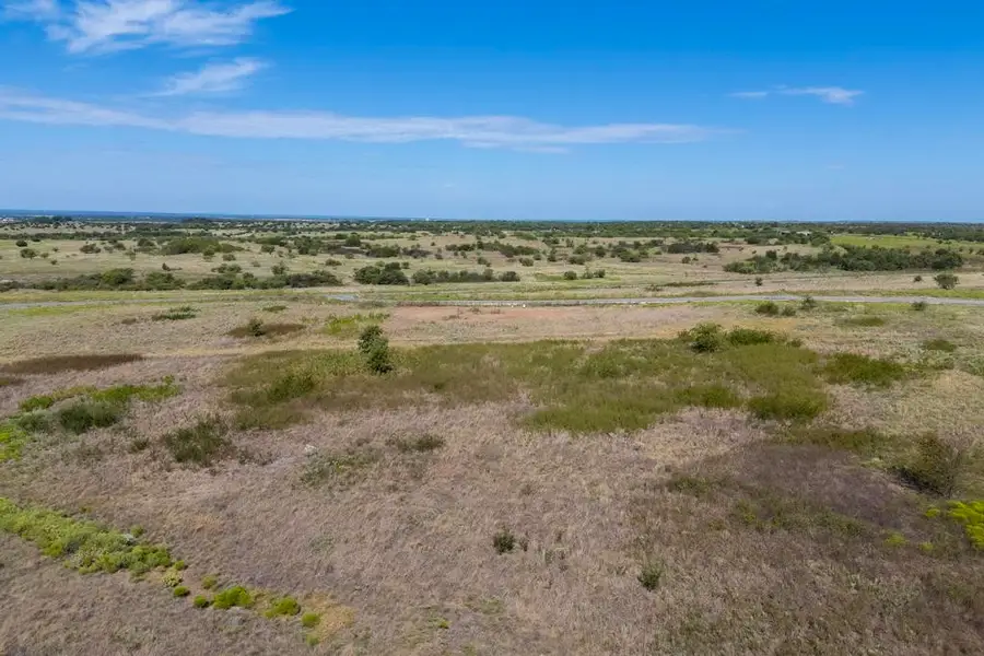 3305 Bounty Drive, Granbury East, TX 76035 - Image #2