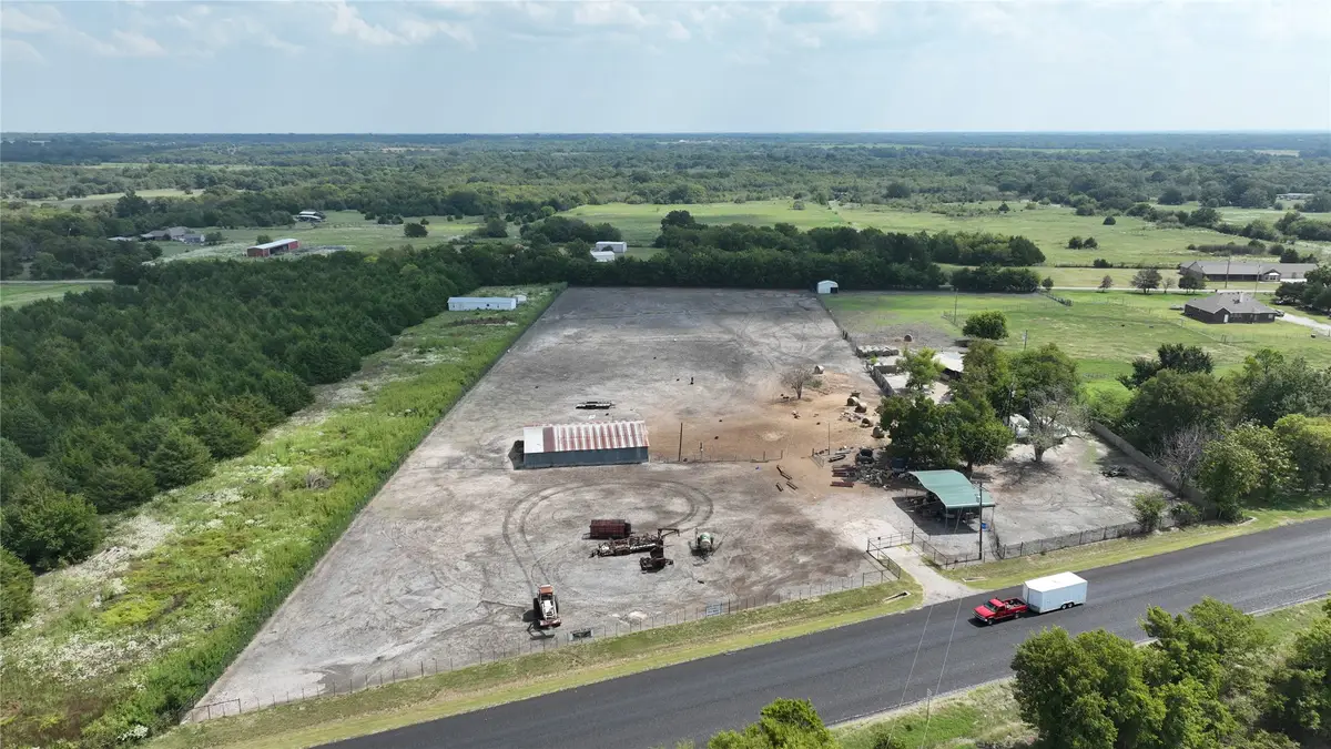 5271 N Us Highway 69, Celeste, TX 75423 - Image #1