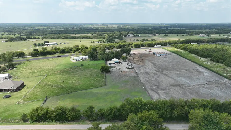 5271 N Us Highway 69, Celeste, TX 75423 - Image #2