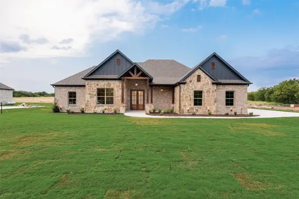73 Dove Landing Road, Valley View, TX 76272