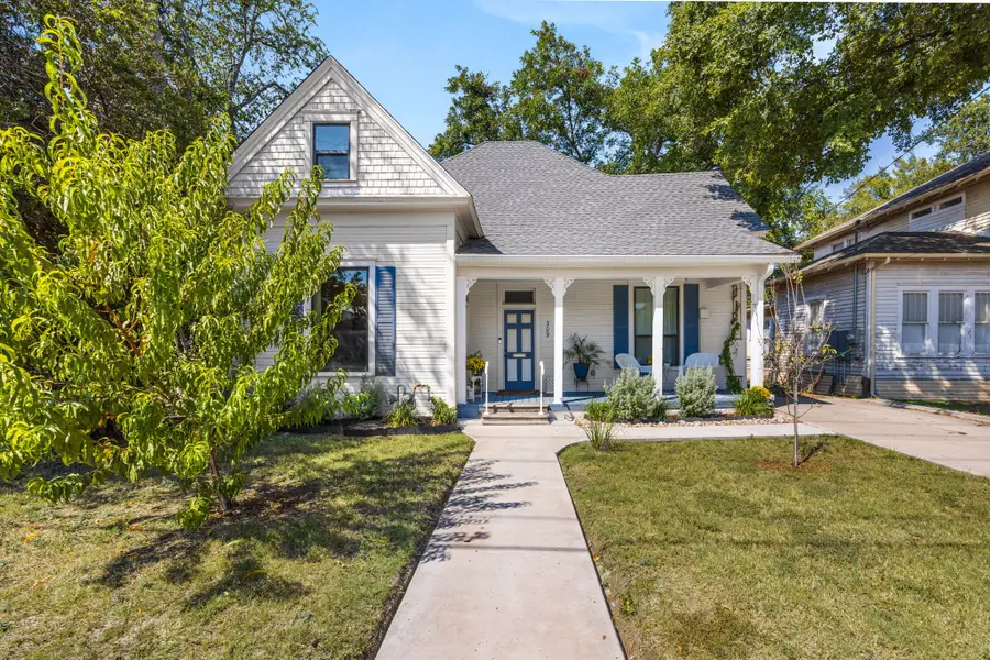 309 E Franklin Street, Hillsboro, TX 76645 - Image #3