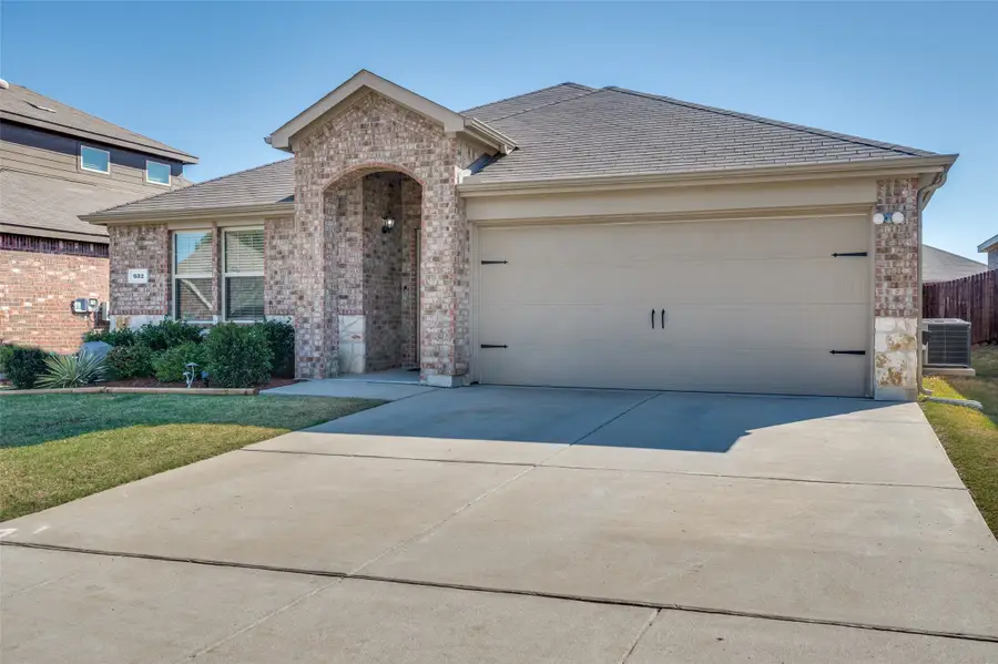 932 Juno Lane, Denton, TX 76209 - Image #2