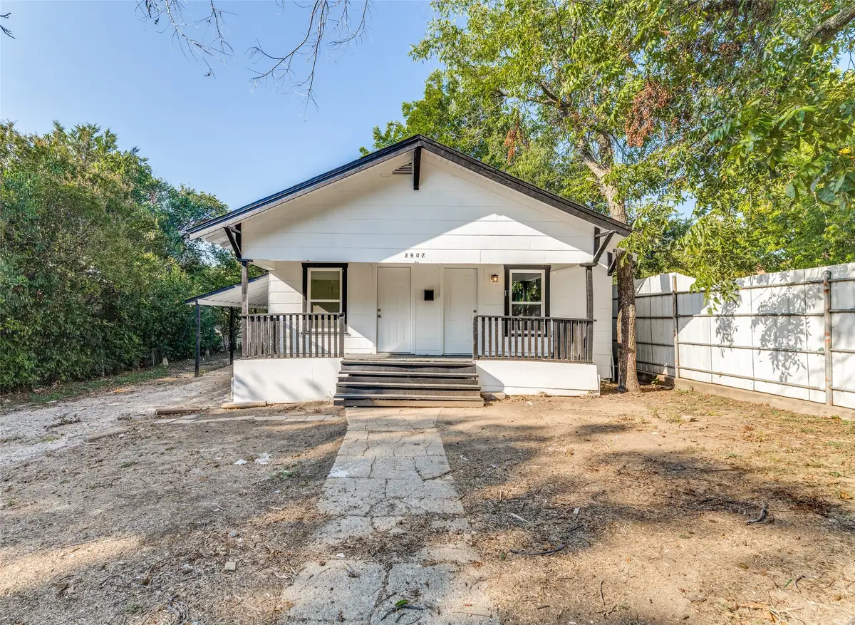 2907 NW 26th Street, Fort Worth, TX 76106 - Image #1