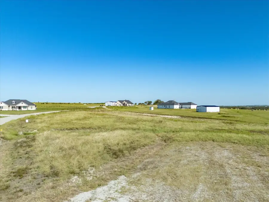 112 Sunset Mesa Drive, Rhome, TX 76078 - Image #2