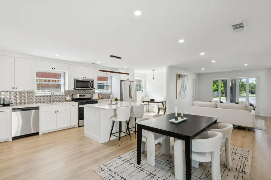 8566 Sweetwood Drive, Dallas, TX 75228 - Image #3