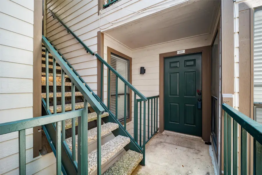 2310 Bamboo Drive #J207, Arlington, TX 76006 - Image #2