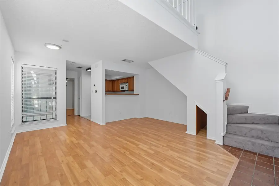 2310 Bamboo Drive #J207, Arlington, TX 76006 - Image #3