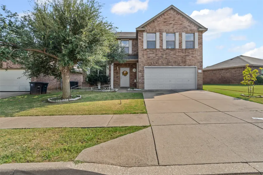 2433 Galemeadow Drive, Fort Worth, TX 76123 - Image #3