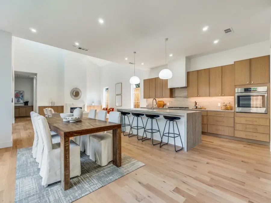 2410 N Prairie Avenue, Dallas, TX 75204 - Image #3