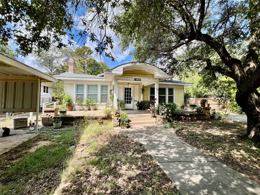 709 S Seaman Street, Eastland, TX 76448 - Image #2