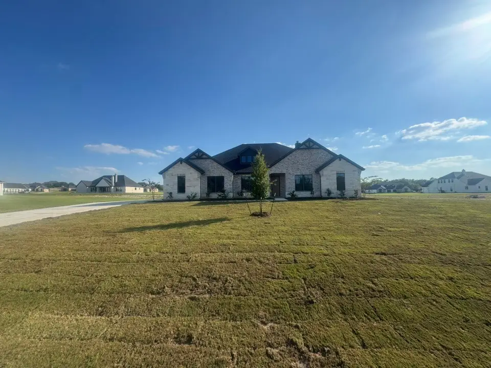 1445 Julian Drive, Van Alstyne, TX 75495 - Image #1