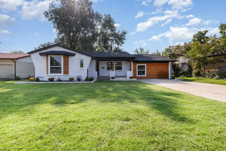 11046 Delford Circle, Dallas, TX 75228 - Image #2