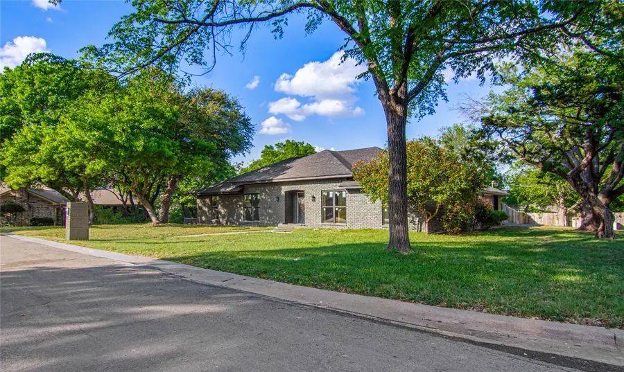 9917 Sandalwood Drive, Woodway, TX 76712 - #2