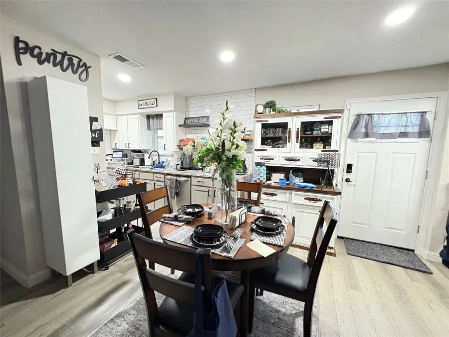 729 Hettie Street, Denton, TX 76209 - Image #3