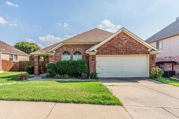 5504 Thornberry Drive, Fort Worth, TX 76137