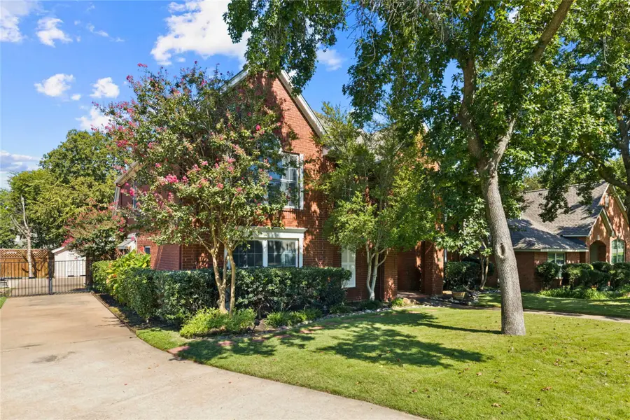 617 Highland Meadows Drive, Highland Village, TX 75077 - Image #2