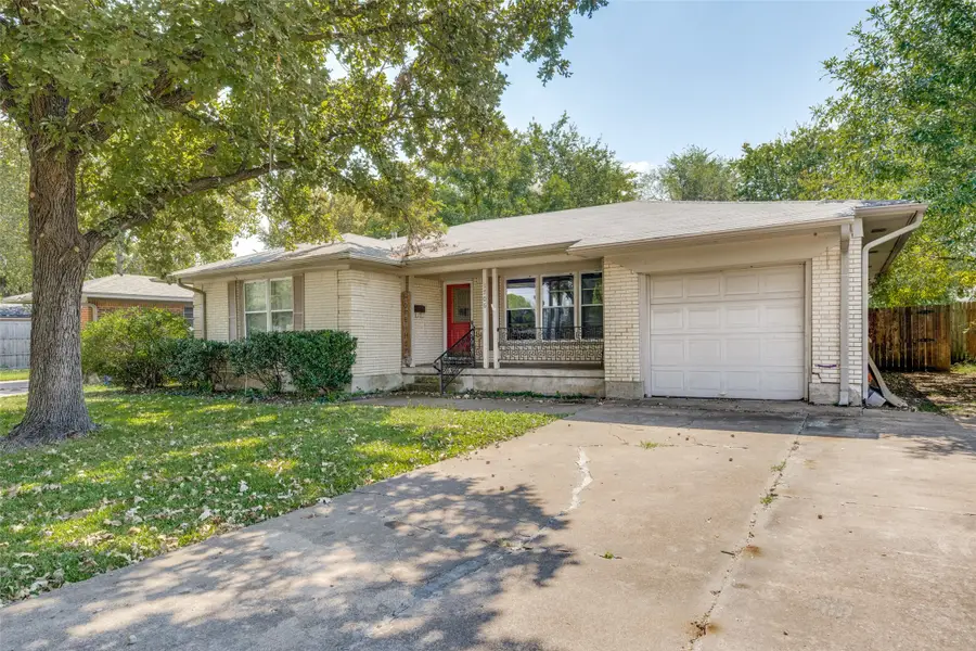 1706 W College Street, Sherman, TX 75092 - Image #2