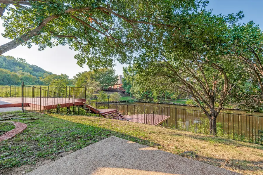 600 Loch Chalet Court, Arlington, TX 76012 - Image #2