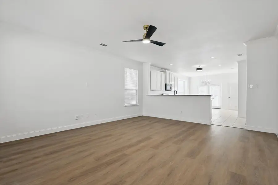 924 Charleston Lane, Savannah, TX 76227 - Image #2