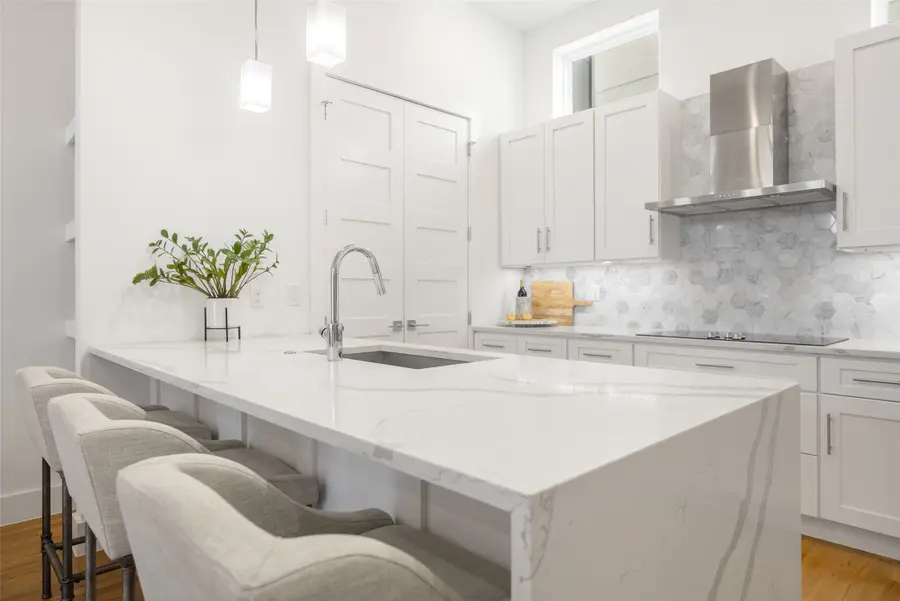 1727 Caddo Street #103, Dallas, TX 75204 - Image #2