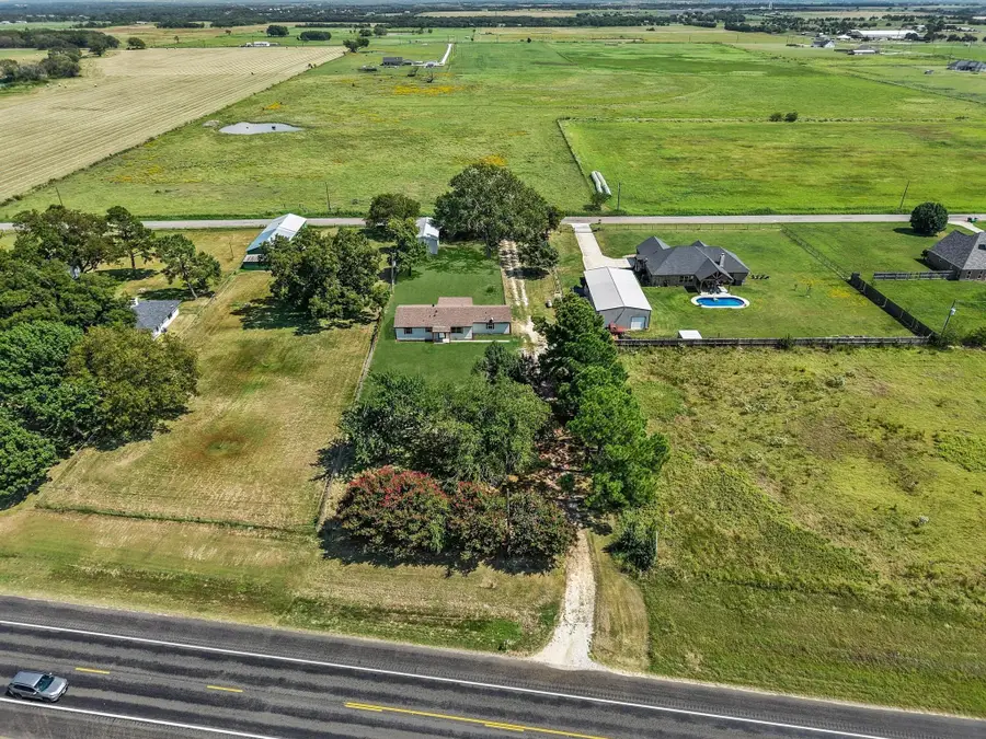 15886 Us Highway 377, Whitesboro, TX 76273 - Image #3