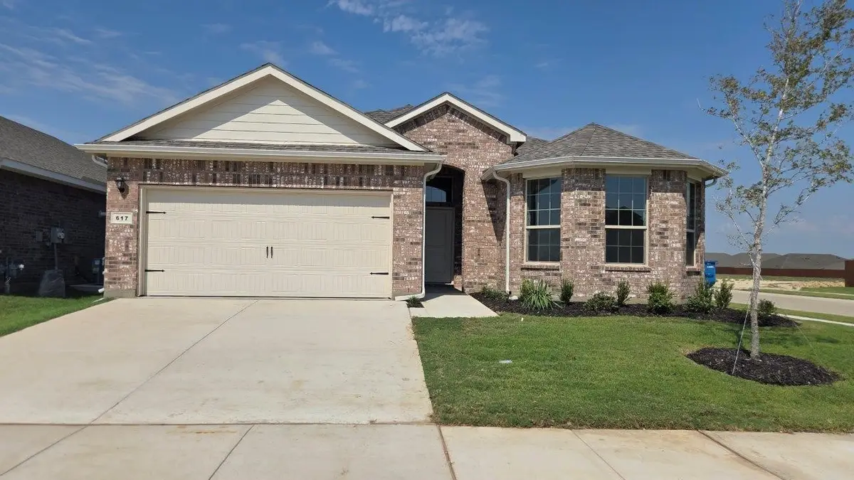 617 Amber Fields Drive, Justin Roanoke, TX 76259 - Image #1