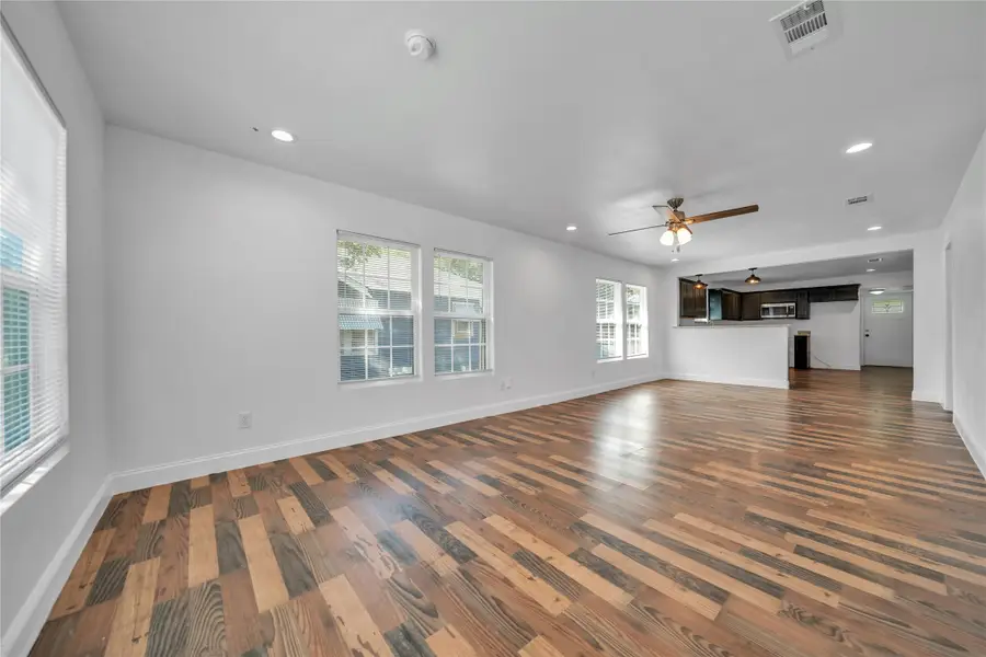 2507 Emmett Street, Dallas, TX 75211 - Image #2