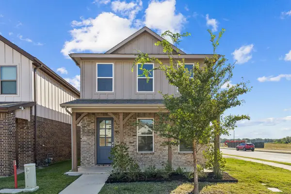 2601 Tanager Street, Fort Worth, TX 76118