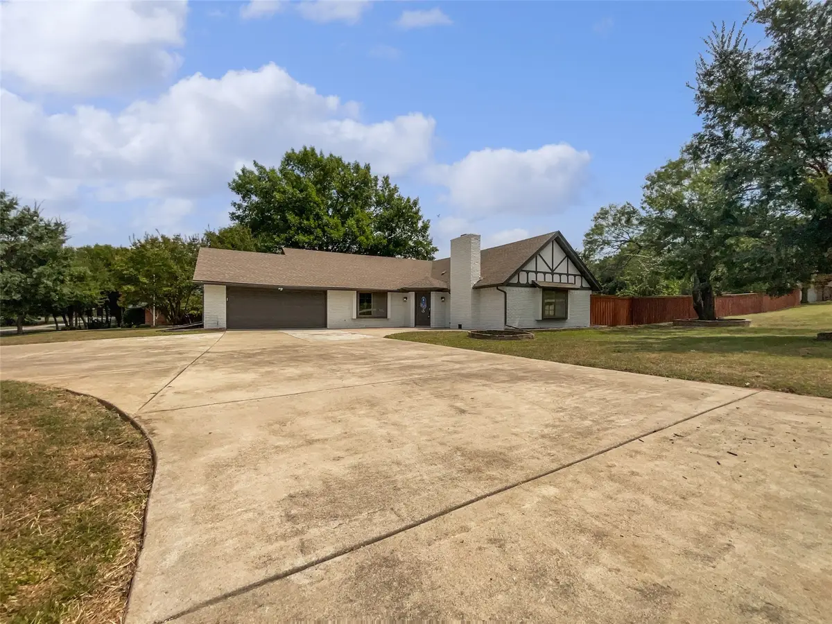 300 Woodland Trail, Keller, TX 76248 - Image #1